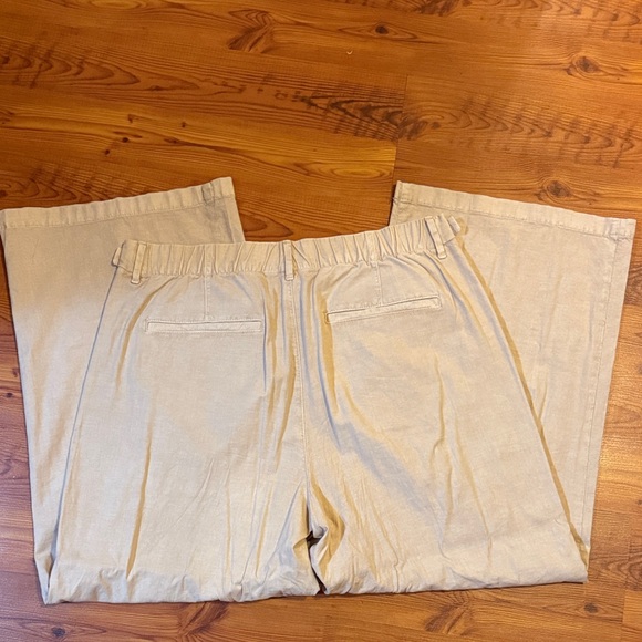 American Eagle Outfitters Beige Stretch Pants - Picture 3 of 3